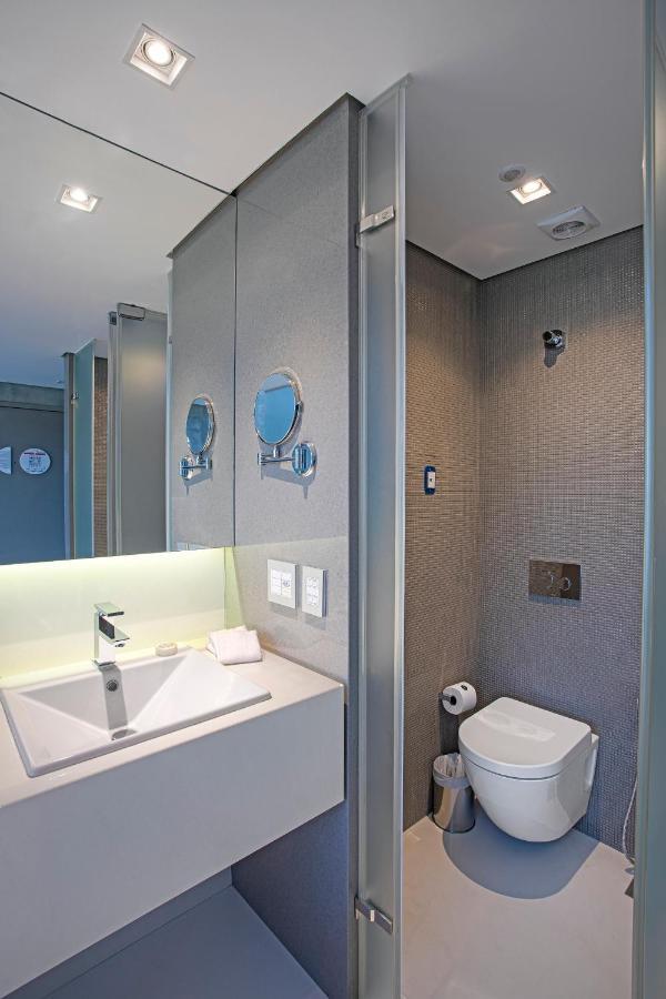 Suryaa Hotel Pinhais, Curio Collection By Hilton Exterior foto