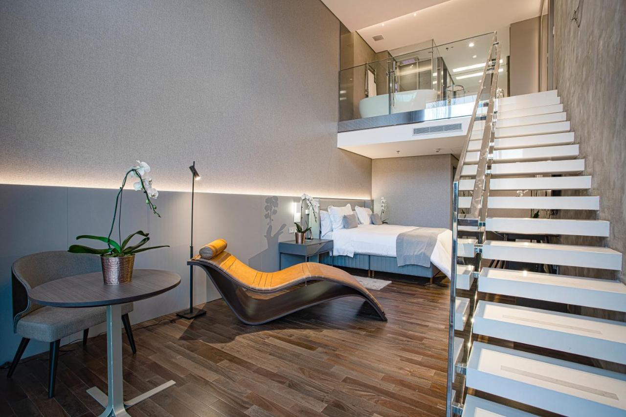 Suryaa Hotel Pinhais, Curio Collection By Hilton Exterior foto