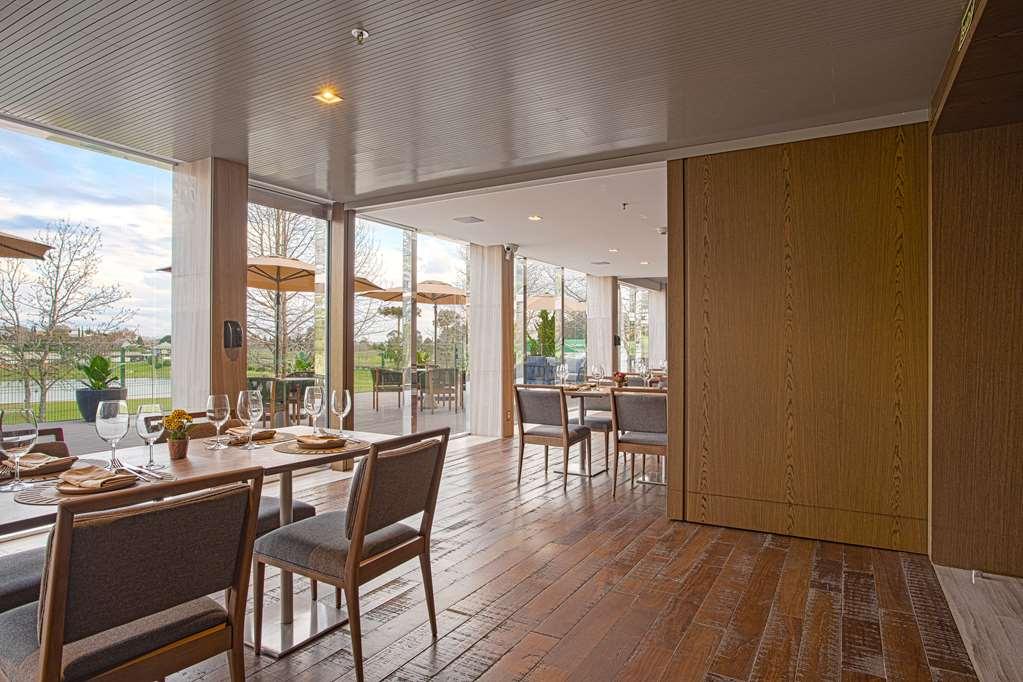 Suryaa Hotel Pinhais, Curio Collection By Hilton Restaurant foto
