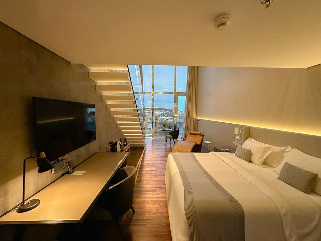 Suryaa Hotel Pinhais, Curio Collection By Hilton Einrichtungen foto